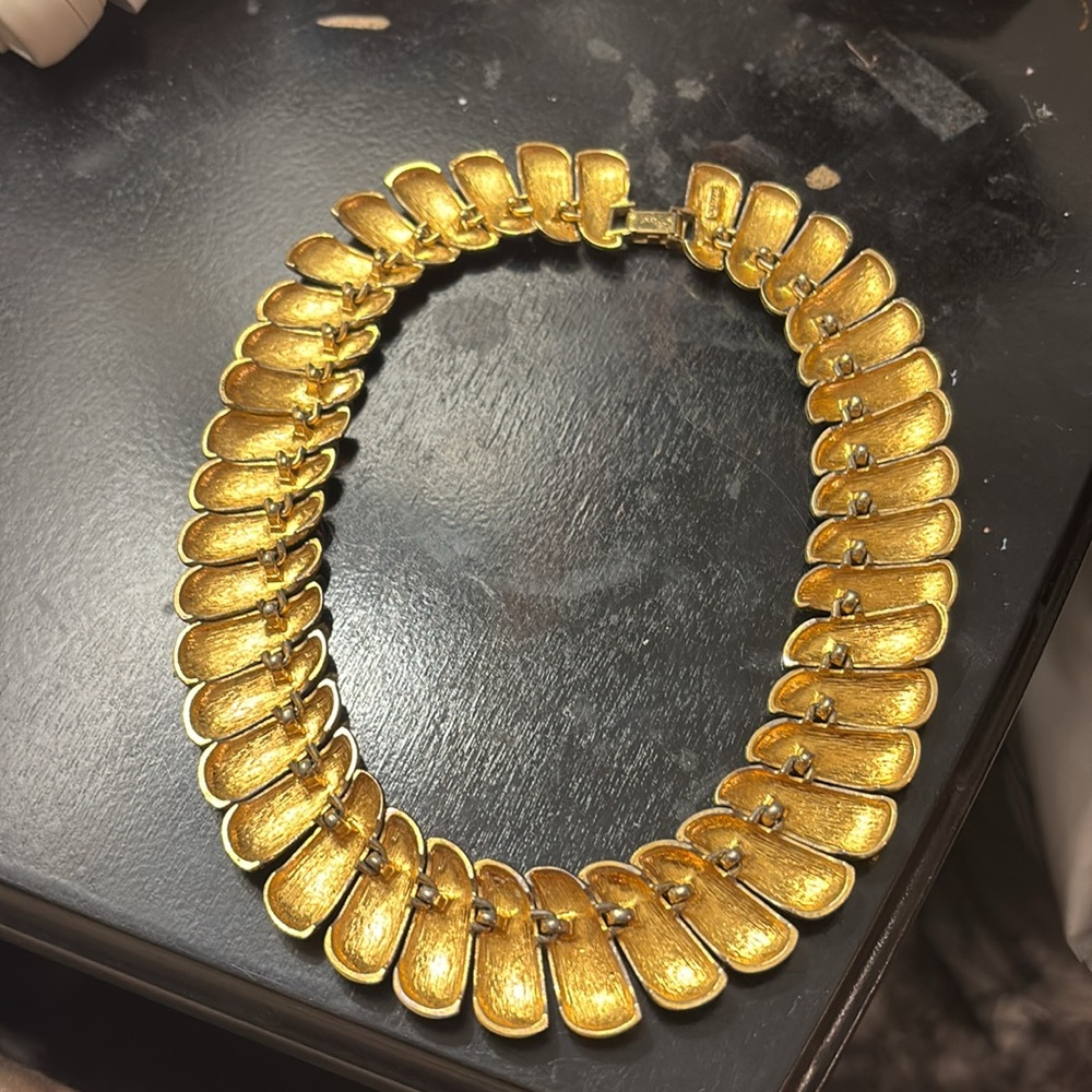 Monet Set, Necklace, Bracelet and Earrings, Pre owned - Picture 4 of 13